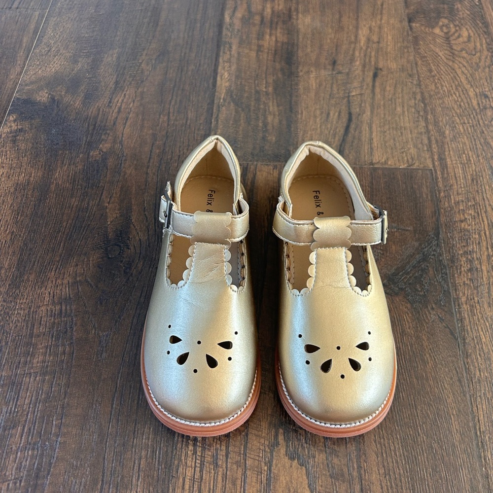 Elegant Gold Kids Dress Shoes with Scalloped Design